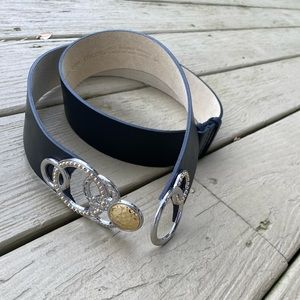 NWOT Chicos - Woman’s 1 3/4”W chunky black adj. belt with silver/gold buckle, M